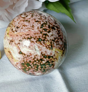Strawberry Cream Veinless Ocean Jasper Sphere