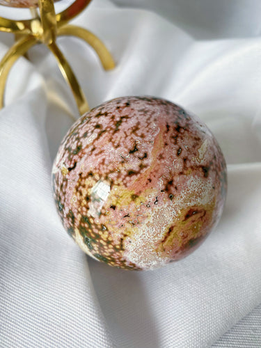 Strawberry Cream Veinless Ocean Jasper Sphere