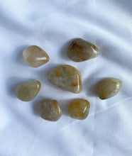 Load image into Gallery viewer, Golden Rutilated Quartz Tumble