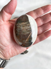 Load image into Gallery viewer, Polarity Moonstone Palmstone