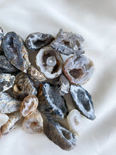 Load image into Gallery viewer, Oco Geode